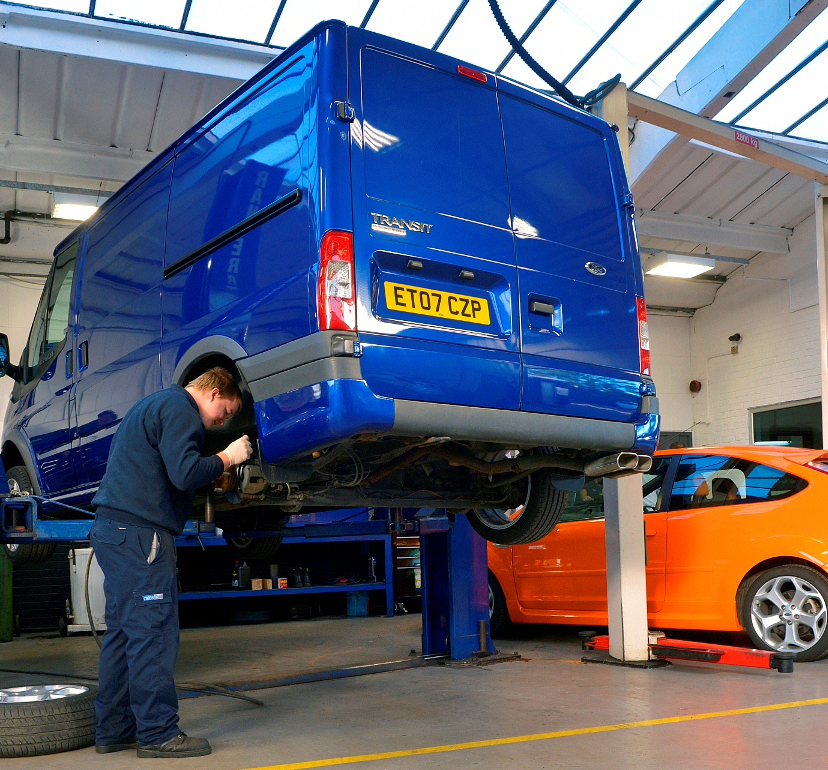 Ford launches national fixed price car servicing