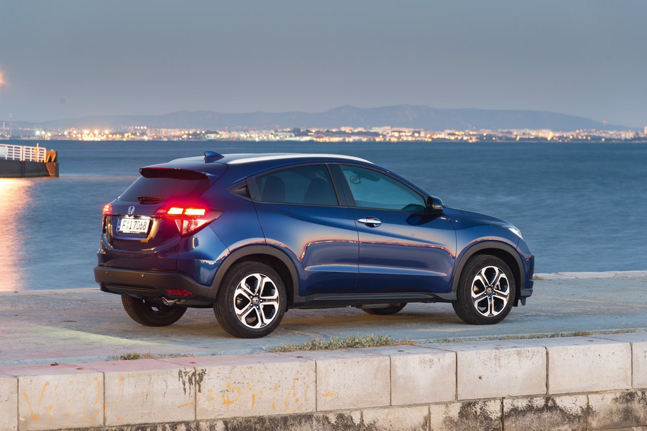 New 2015 Honda HRV crossover SUV in pictures Car galleries