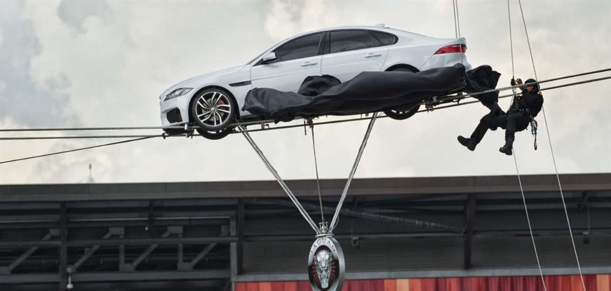 Jaguar XF revealed in high-wire stunt in London