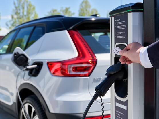Govt advised to apply pay as you go road tax for EVs