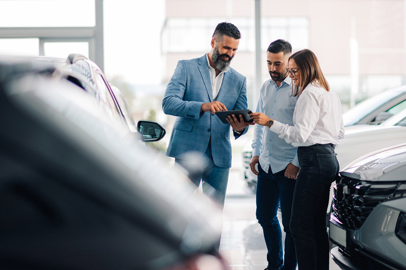 Strong UK new car market growth reported for April