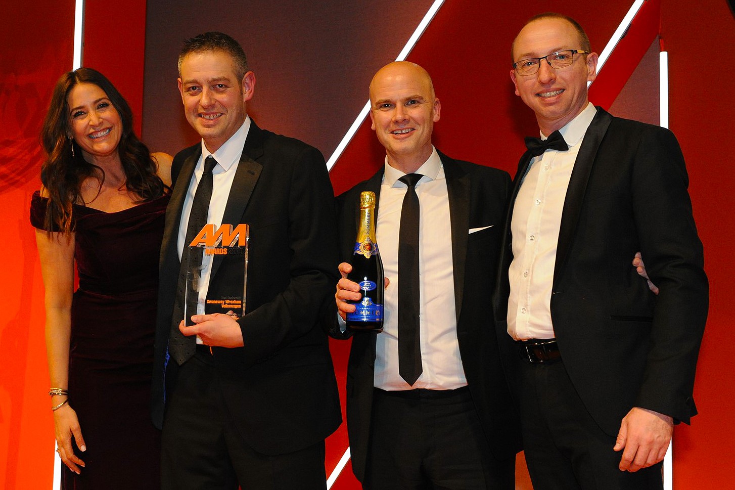 Swansway Wrexham Volkswagen wins the 2019 AM Award for Best Dealership