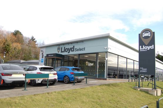 Lloyd Select Newcastle launches to target premium used car sales