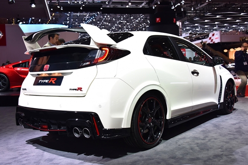 Honda Civic Type-R rear Geneva Motor Show 2015