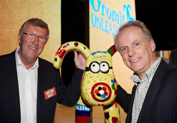 Steve Patch, Wessex Garages chairman with Gromit and Aardman Animation’s Nick Park) 